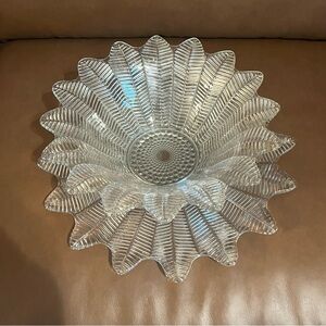 Vintage LE Smith Crystal Clear Large Feather/Fern Bowl & Platter Set